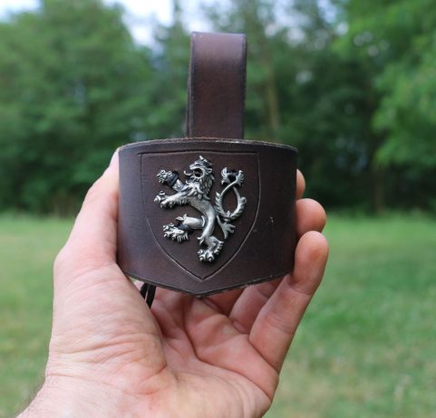 LION OF BOHEMIA, LEATHER HORN HOLDER, BROWN