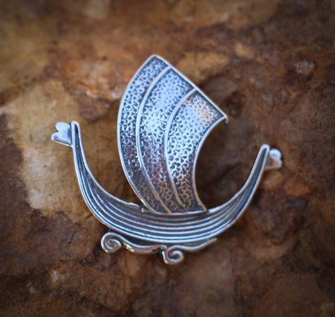 DRAKKAR, VIKINSKÁ LOĎ, AMULET, STŘÍBRO 925