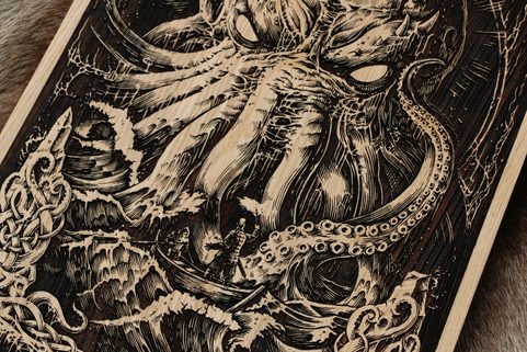 CTHULHU WALL DECORATION OAK 32X46CM