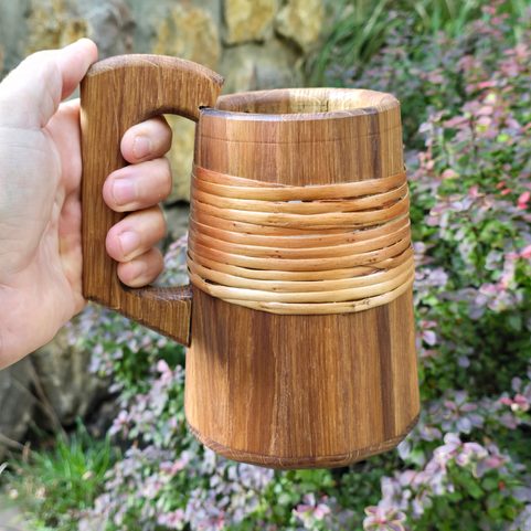 CHOPE MÉDIÉVALE EN BOIS