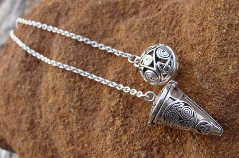 SILVER PENDULUM WITH TRIPLE SPIRAL, AG 925