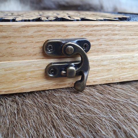 WOODEN BOX FOR MOLDAVITES, BOX MADE OF OAK WOOD