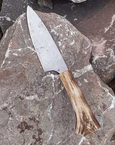 BOREK, FORGED KNIFE WITH ANTLER