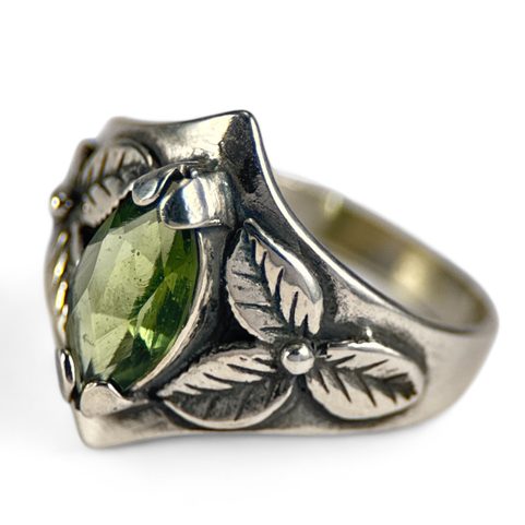 SHAMROCK, RING, MOLDAVITE, SILVER