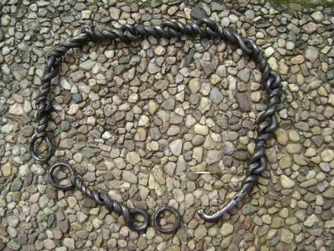 CEINTURE FORGÉE DE L'ÂGE DE FER