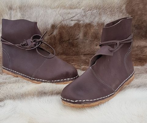 OLUF, FRÜHMITTELALTERLICHE SCHUHE - WIKINGER