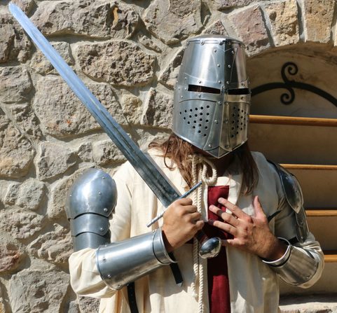 TEMPLAR, COSTUME - COSTUME RENTAL