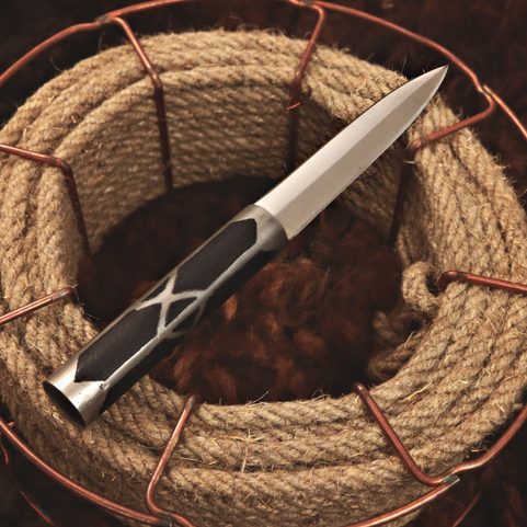 BAČA COUTEAU FORGÉ DÉCORÉ D'ÉTAIN