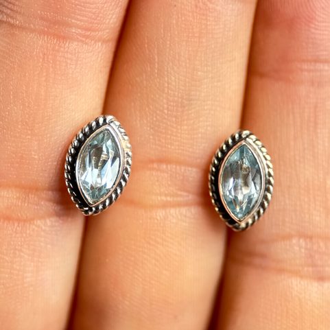 DINA, SILVER EARRINGS, BLUE TOPAZ, AG 925/1000