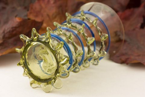 VERRE À DÉCOR BLEU, 13ÈME SIÈCLE