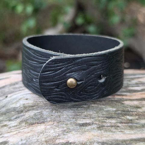 LEDERARMBAND CRANN DUBH – SCHWARZE BAUMRINDE