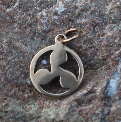 CELTIC TRISKELE, SMALL PENDANT, BRONZE