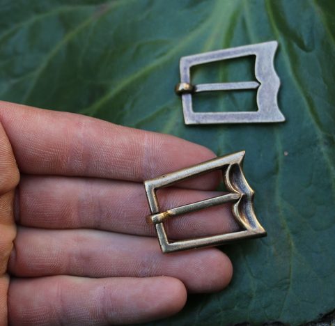 HISTORICAL BUCKLE VI, COLOUR BRASS