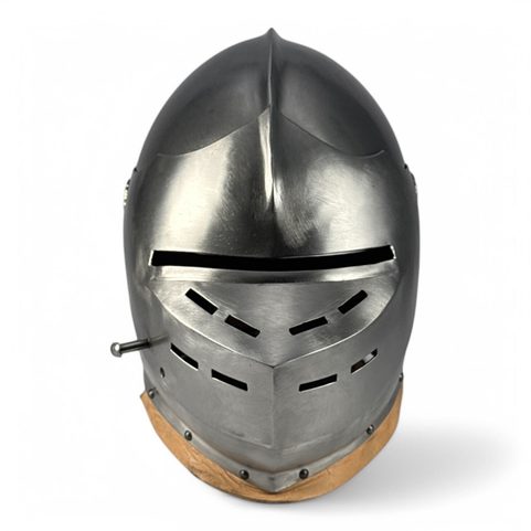 HELM MIT VISIER III ARMET