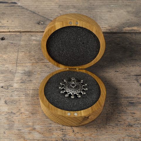 BOÎTE EN CHÊNE MOLDAVITE POUR COLLECTIONNEURS DE PIERRES, MOLDAVITE ET BRACELETS