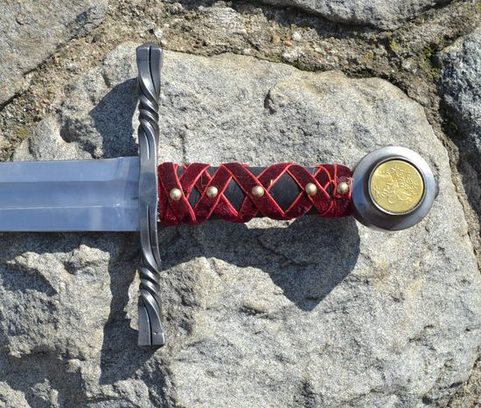 ROYAL SWORD WITH THE LION, COMBAT SWORD