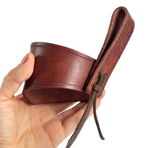 WOLF LEATHER HORN HOLDER