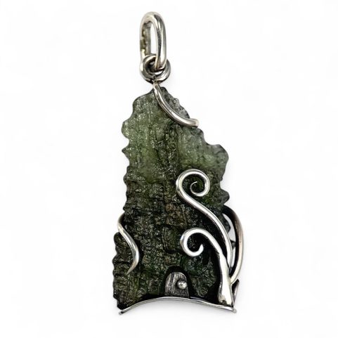 HIBERNIA, MOLDAVITE PENDANT, SILVER 925/1000