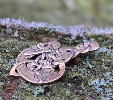 MAC TÍRE, CELTIC WOLF, BRONZE PENDANT