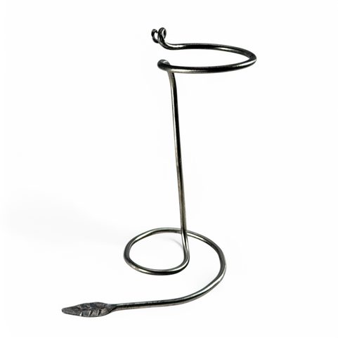 SET OF HORN AND IRON HANDLER