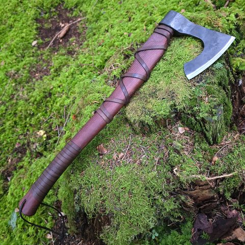 RAGNAR LOTHBROK, VIKING AXE