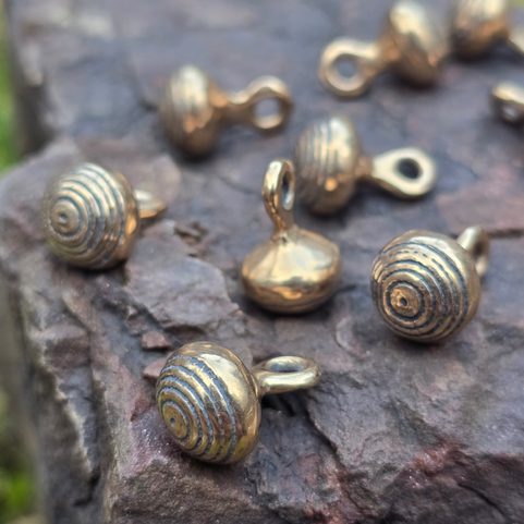 BUTTON, MEDIEVAL REPLICA OF THE 16TH-17TH CENTURY, BRONZE