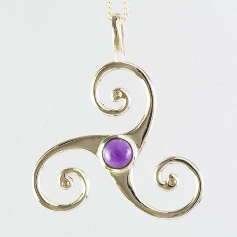 CELTIC TRISKEL, PENDANT, AMETHYST, SILVER 925/1000