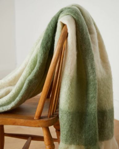 FOXFORD NEWGRANGE MOHAIR THROW, IRLANDE