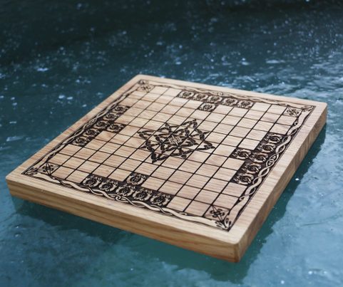 HNEFATAFL - VIKING CHESS WITH PLAYING STONES, GLASS AND WOOD