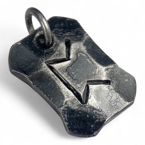 PERTHRO - FORGÉ, PENDENTIF