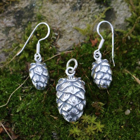 HOPS - HOP CONE, SET OF PENDANT AND EARRINGS, SILVER
