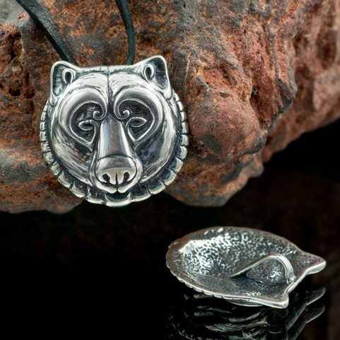 PENDENTIF OURS, D'ARGENT