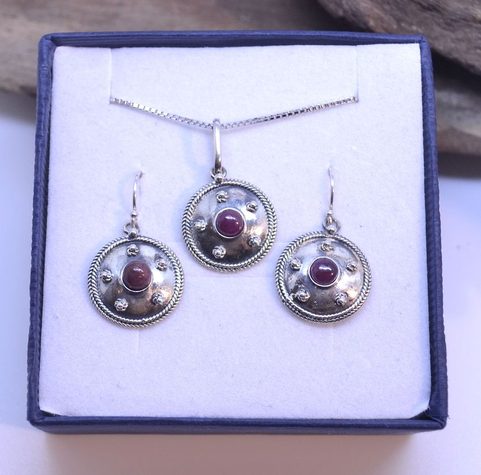 ANTICA ROMA, STERLING SILVER EARRINGS WITH A GEM