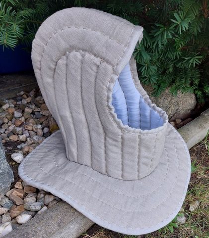 PADDED HOOD, LINEN, WOOL AND LEATHER