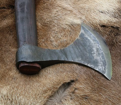 ERIK VIKING AXE - SHARP REPLICA