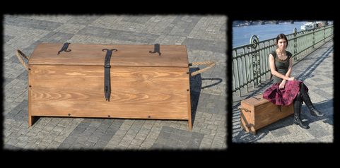 HISTORICAL CHEST, CAMP FURNITURE FOR THE REENACTORS
