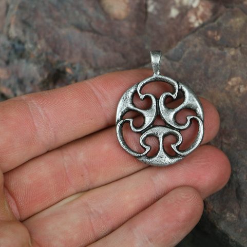 CELTIC KNOT OF LIFE, REPLICA, I. CENTURY, PENDANT, ZINC, ANTIQUE SILVER