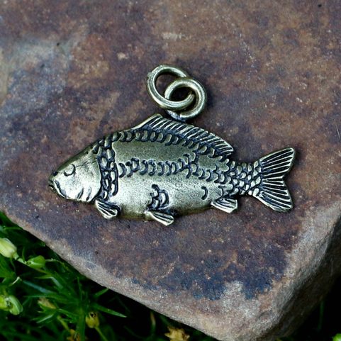 CARP - FISH, FISHING PENDANT, ZINC, ANTIQUE BRASS