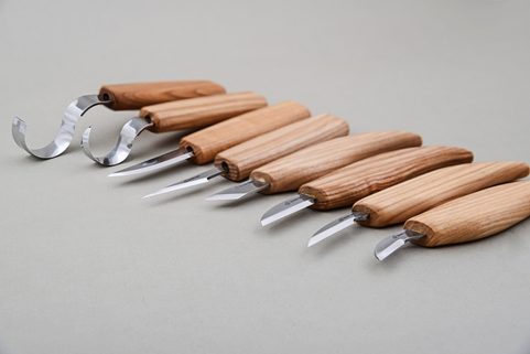 WOOD CARVING SET OF 8 KNIVES (8 KNIVES IN ROLL + ACCESSORIES) S08