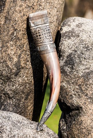 HIBERNIA, LUXURY ENGRAVED DRINKING HORN
