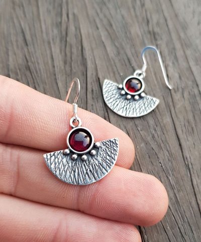 AZTEC, SILVER EARRINGS AG 925, GARNET