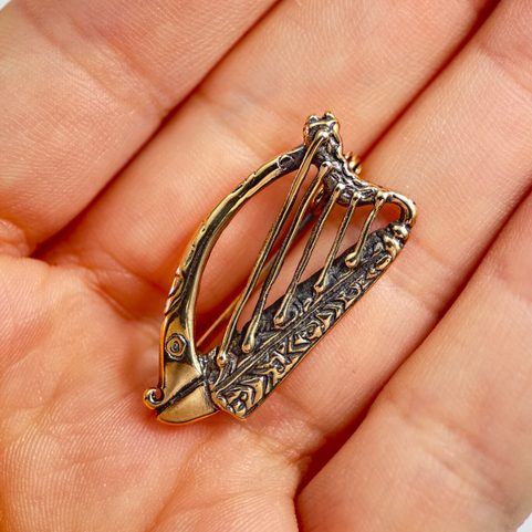 IRISH HARP, BRONZE BROOCH