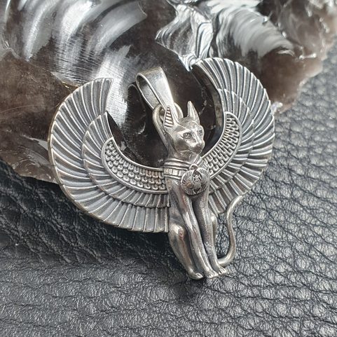 BASTET, ÄGYPTISCHE GÖTTIN DER WEIBLICHKEIT, SILBER 925 AG 11G