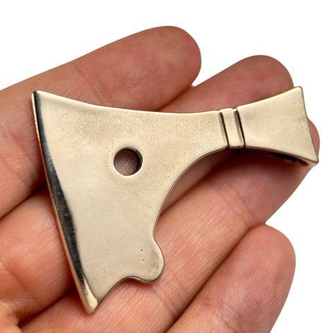 GRANDE HACHE EN BRONZE DE PERUN