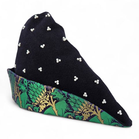 CHAPEAU MÉDIÉVAL, LAINE, BROCART, PLUMES