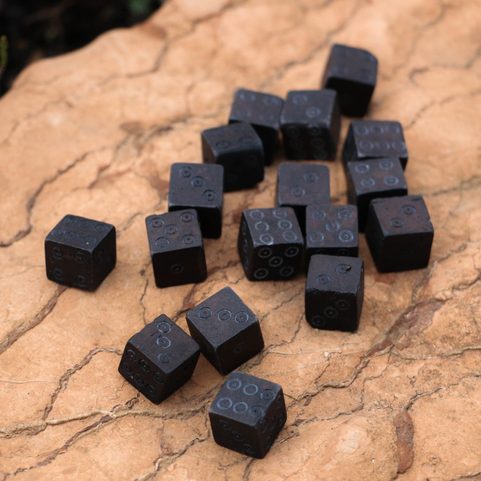 GAMING DICE - BLACK, 1 PIECE