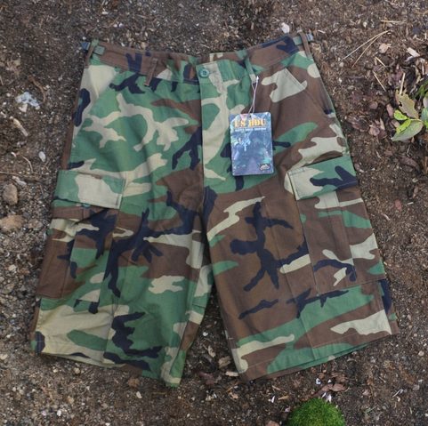 BATTLE DRESS UNIFORM SHORTS, WOODLAND