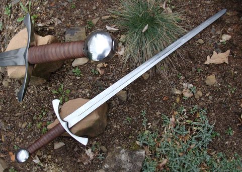 SINGLE HAND SWORD ROUND POMMEL