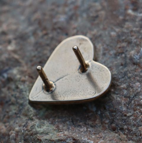 BELT MOUNT - HEART, NOVGOROD, BRONZE