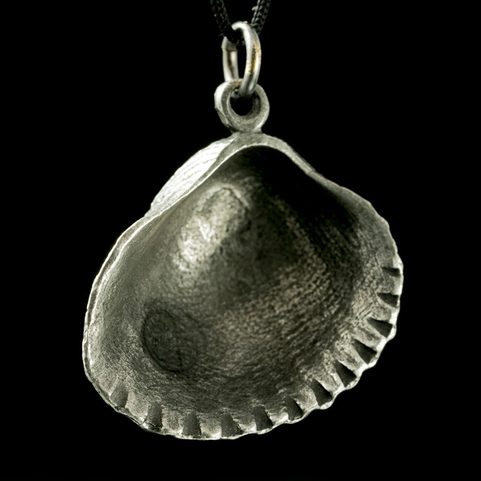 SHELL, PEWTER PENDANT